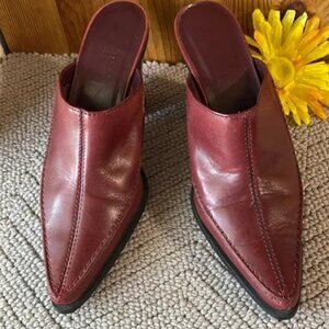 Diba Leather Heel Shoe